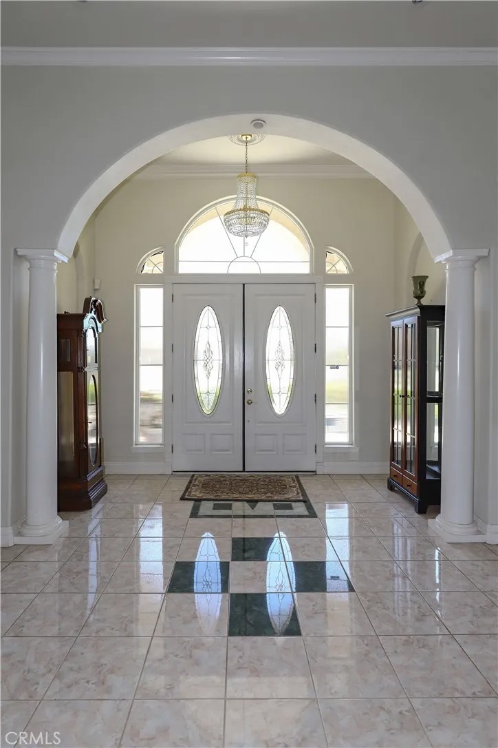 5268 Queen Elizabeth Drive