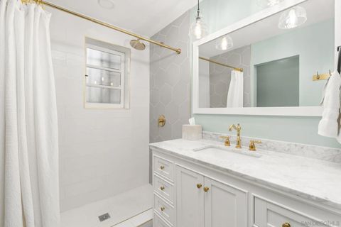 Tiny photo for 2318 Plum St, San Diego, CA 92106 (MLS # 260003525)