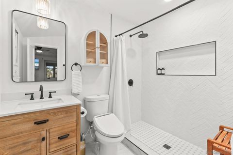 Tiny photo for 2318 Plum St, San Diego, CA 92106 (MLS # 260003525)