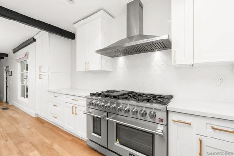 Tiny photo for 2318 Plum St, San Diego, CA 92106 (MLS # 260003525)