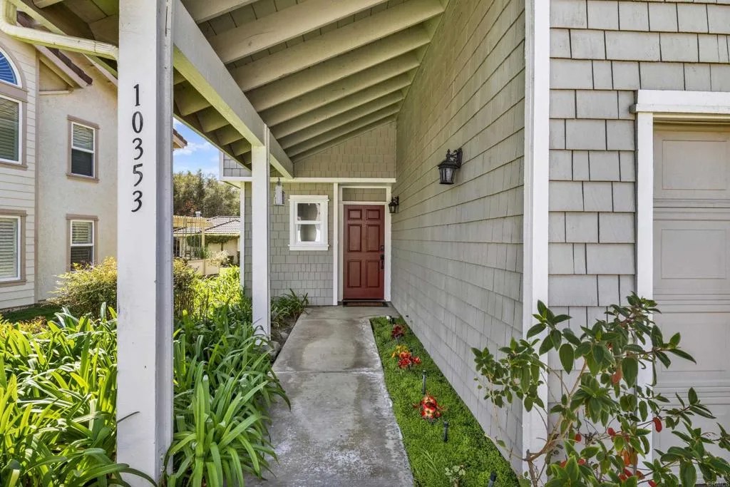 10353 Oak Ranch Lane