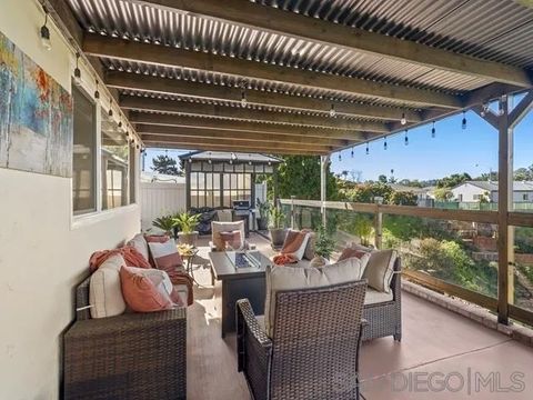 4976 Arroyo Linda Ave San Diego CA 92117