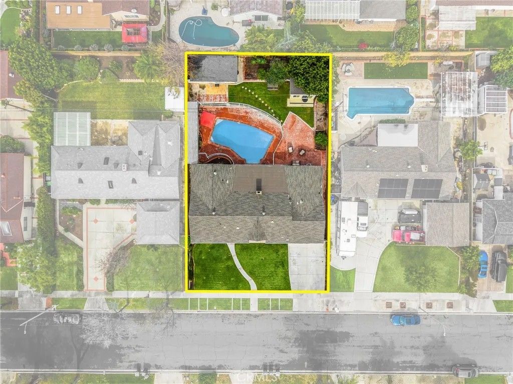 Photo of 1119 E Cumberland Road, Orange, CA 92865 (MLS # OC26019368)