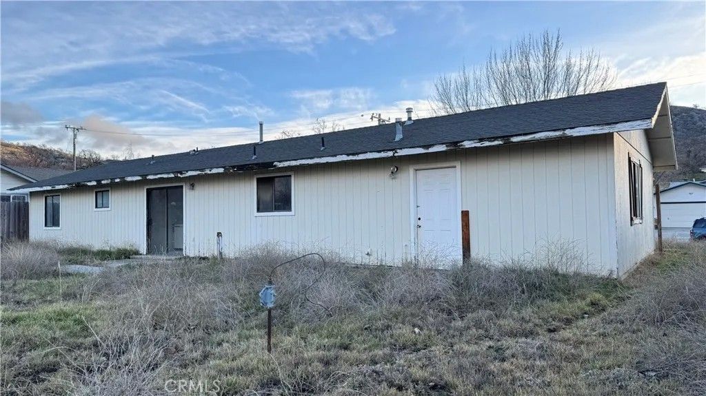 Photo of 28261 Preakness Drive, Stallion Springs, CA 93561 (MLS # CV26002086)