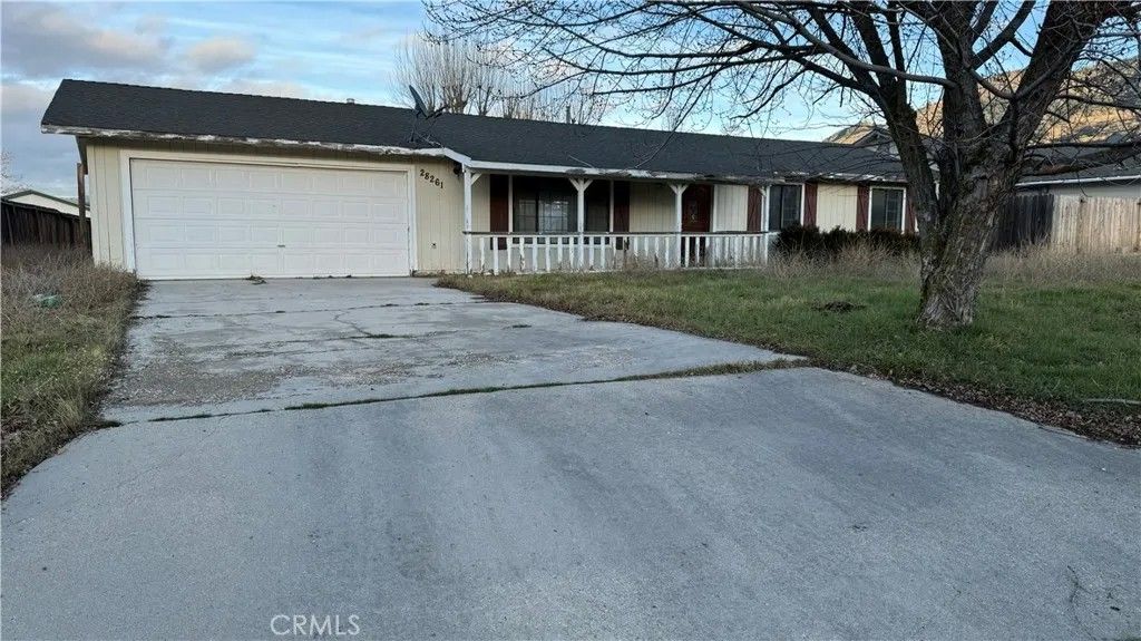 Photo of 28261 Preakness Drive, Stallion Springs, CA 93561 (MLS # CV26002086)