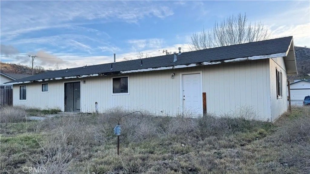 Photo of 28261 Preakness Drive, Stallion Springs, CA 93561 (MLS # CV26002086)