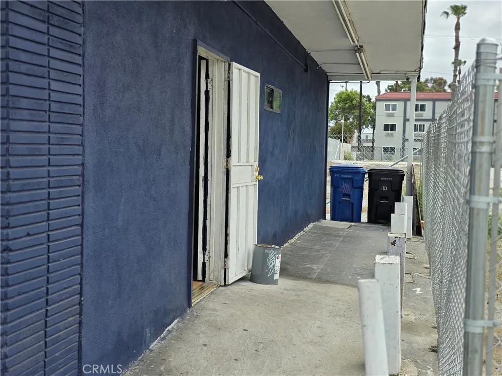 110 E Cambridge