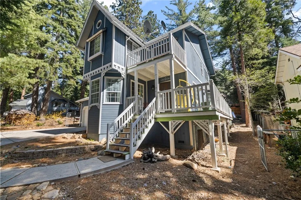 6311 Sugar Pines