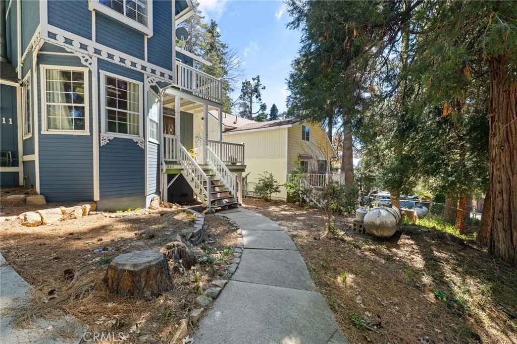 6311 Sugar Pines