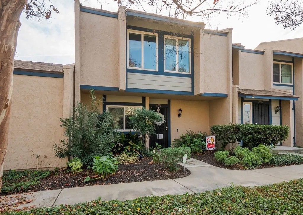 Photo of 1903 S Summerplace #15, West Covina, CA 91792 (MLS # CV25281176)