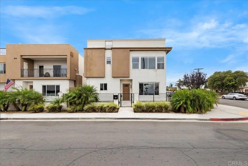 Photo of 1251 Cypress Avenue, Imperial Beach, CA 91932 (MLS # PTP2607871)