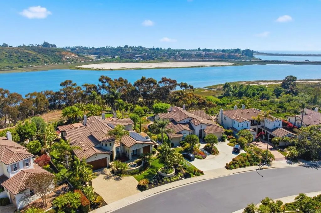 1345 Shorebird Lane