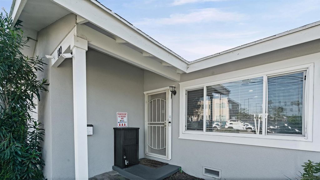 Photo of 180 Fifth Ave, Chula Vista, CA 91910 (MLS # 260005344)