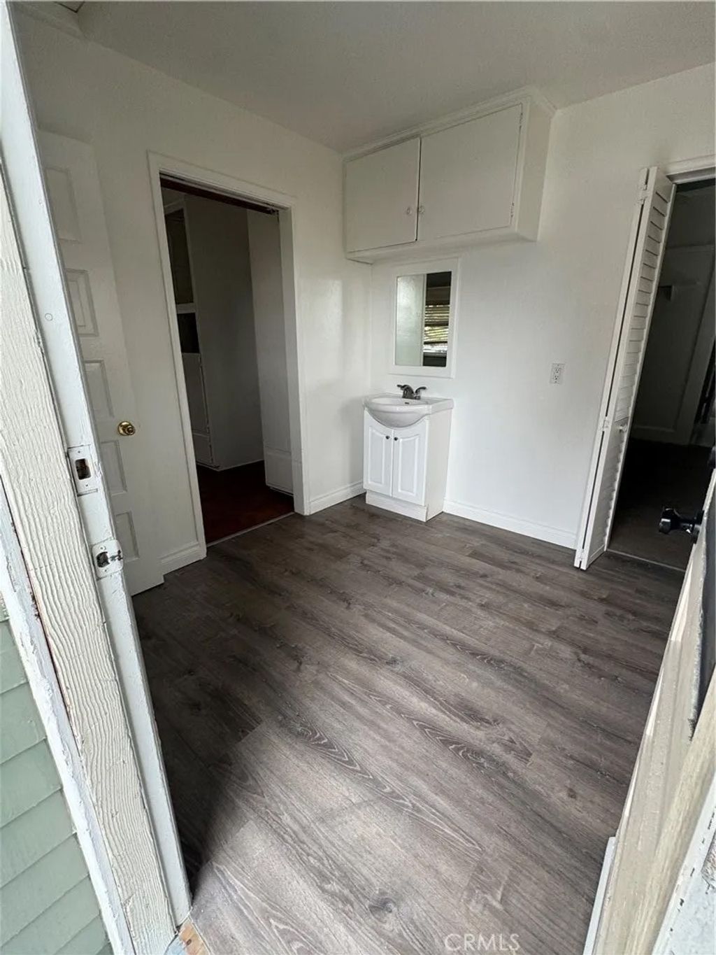 Photo of 733 S San Jacinto St #B, Hemet, CA 92543 (MLS # SW26009836)