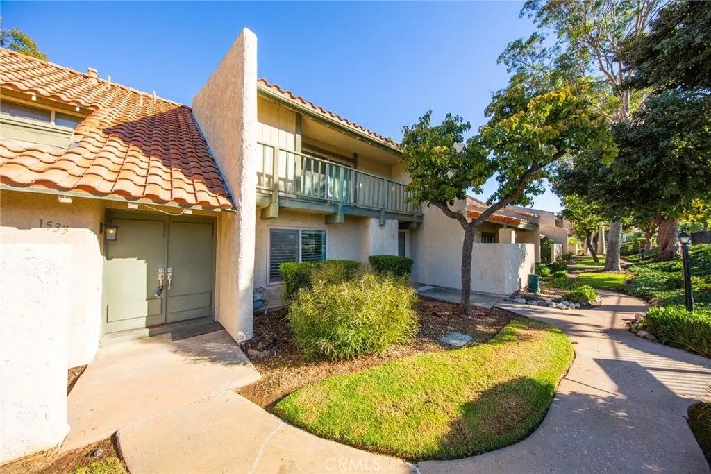 Photo of 1531 Camelot Dr, Corona, CA 92882 (MLS # IG25261600)
