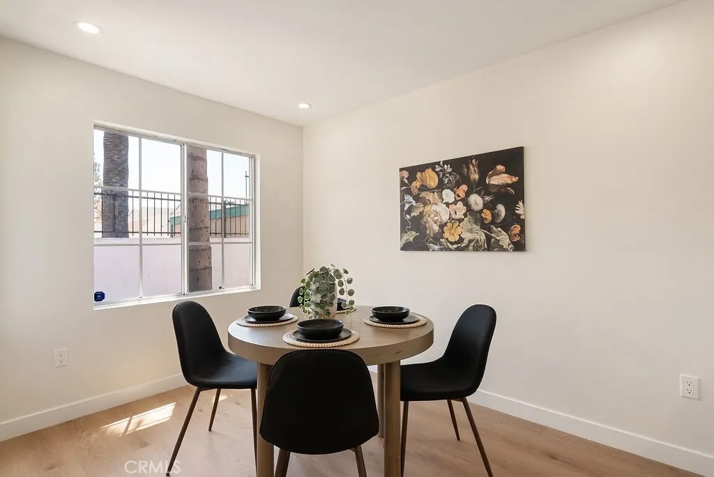 820 W Compton 24