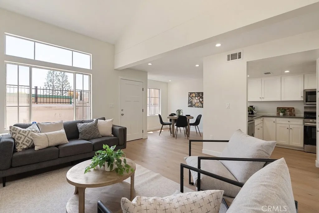 820 W Compton 24