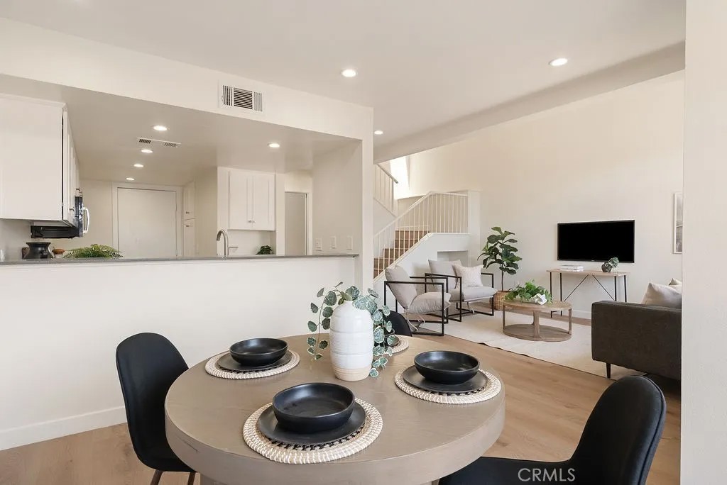 820 W Compton 24