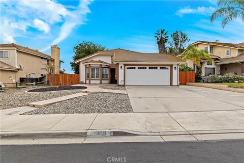 Photo of 39422 Via Montero, Murrieta, CA 92563 (MLS # SW26054963)