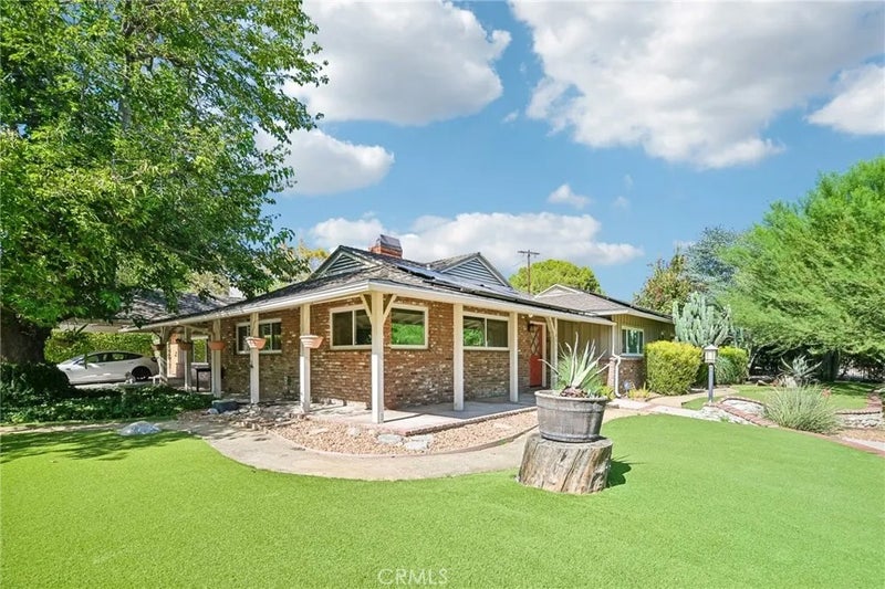 18011 Sunburst Street