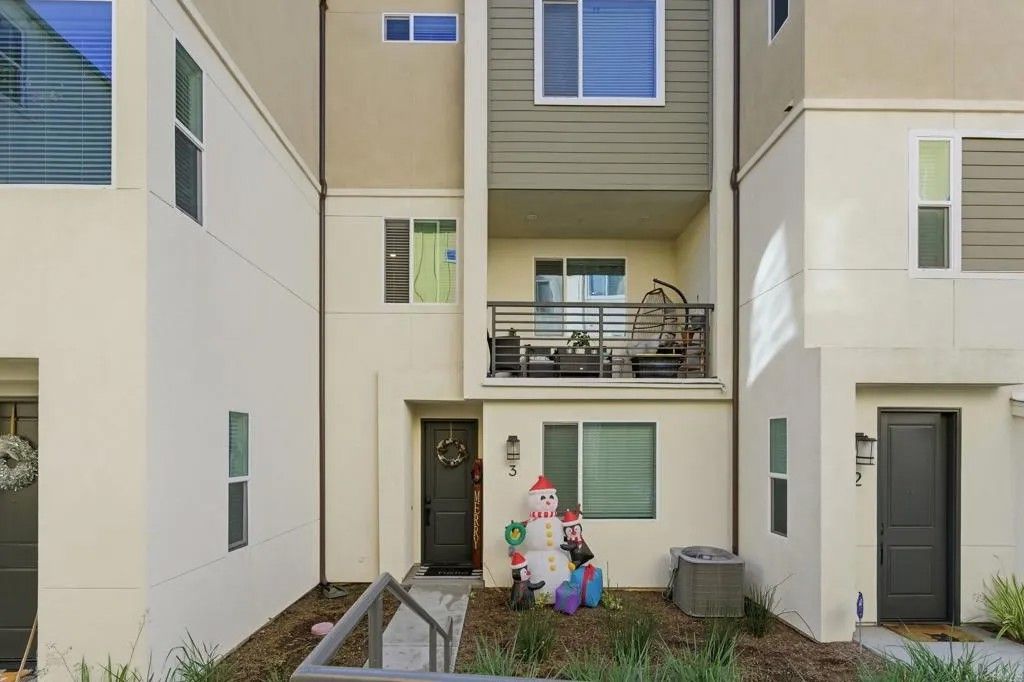 Photo of 796 Makani Street #3, Chula Vista, CA 91911 (MLS # PTP2509200)