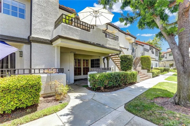 27343 Nicole Dr