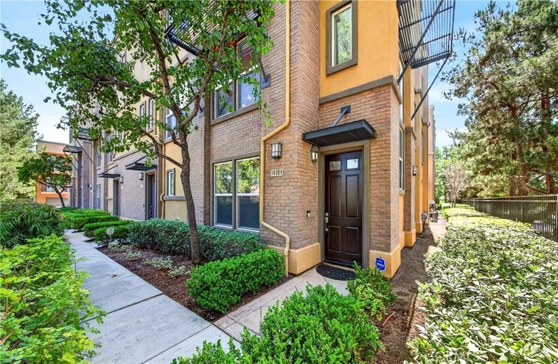 1105 Armstrong Drive