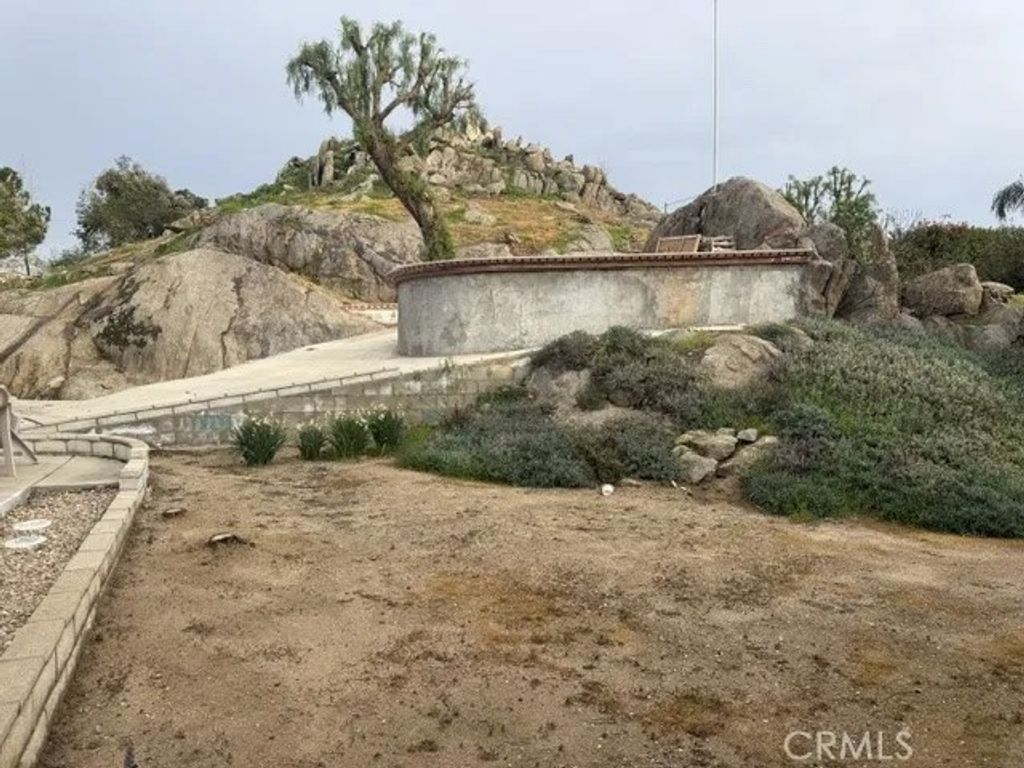 Photo of 32600 State Highway 74, Hemet, CA 92545 (MLS # IG26017114)