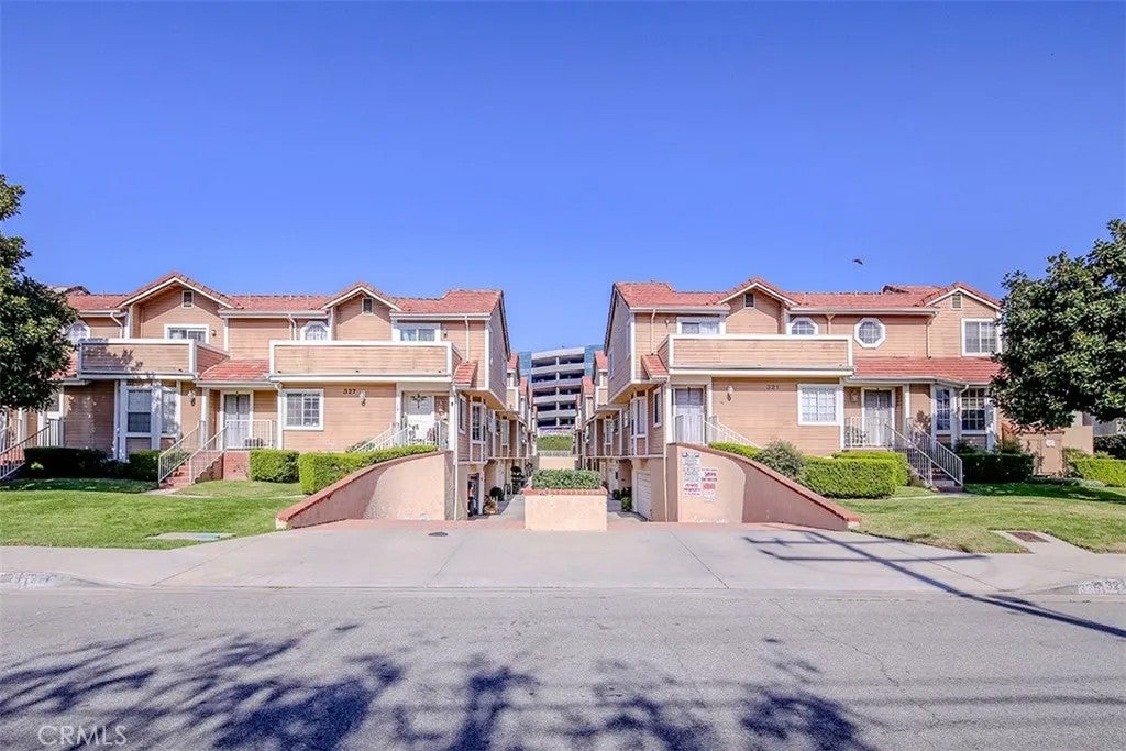 Photo of 331 Genoa St #E, Monrovia, CA 91016 (MLS # AR26203932)