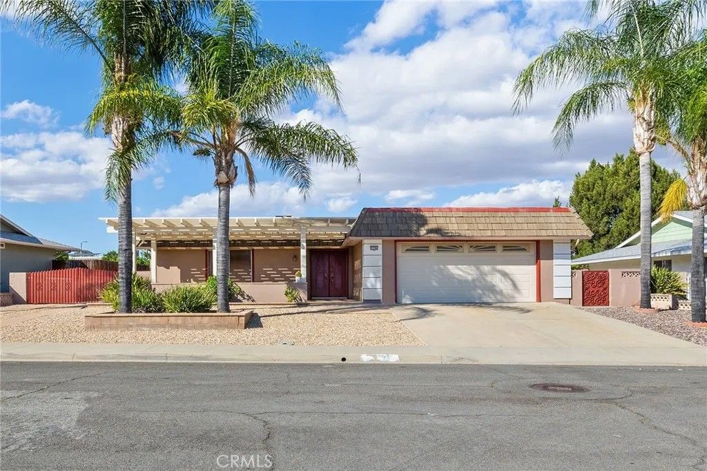 Photo of 25784 Roanoke Rd, Menifee, CA 92586 (MLS # SW26066782)