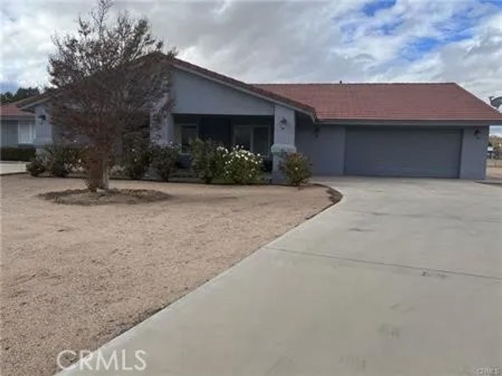 Photo of 6818 Kittyhawk Avenue, Hesperia, CA 92345 (MLS # TR26008160)