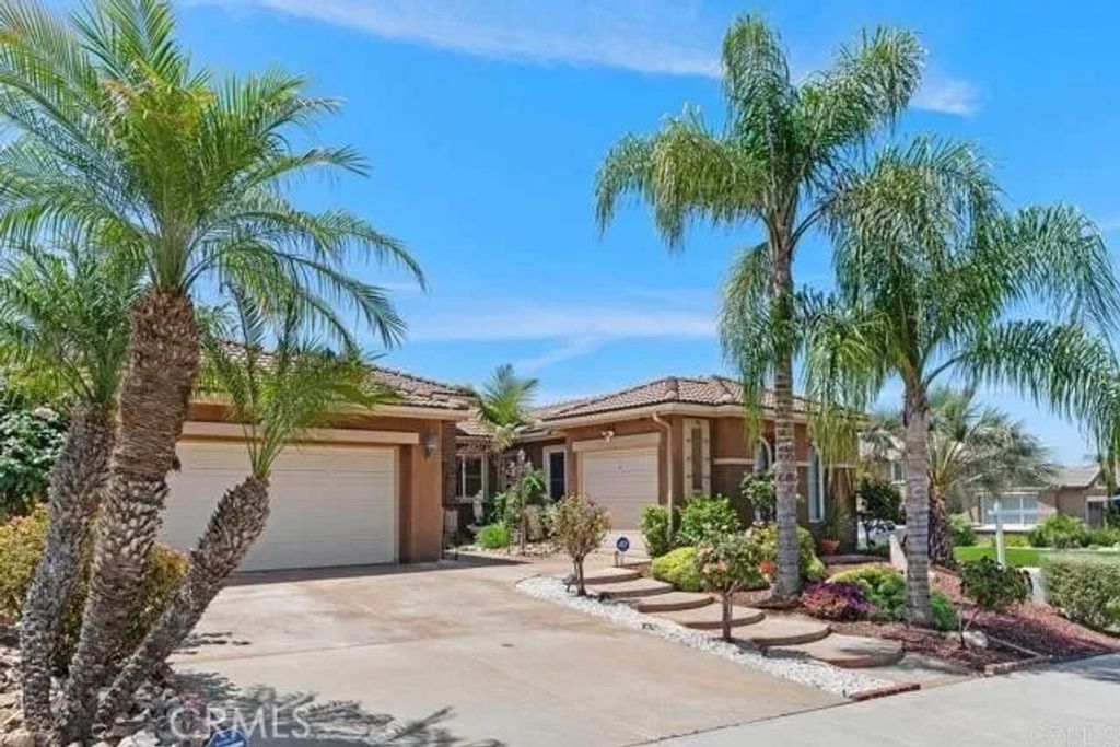 Photo of 29665 Glen Brook Way, Murrieta, CA 92563 (MLS # SW25273571)