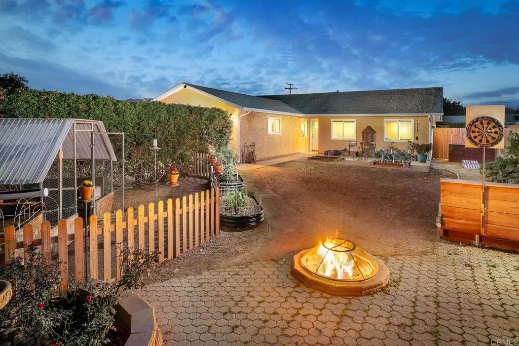 Photo of 1467 Ronda Place, Escondido, CA 92027 (MLS # NDP2600746)