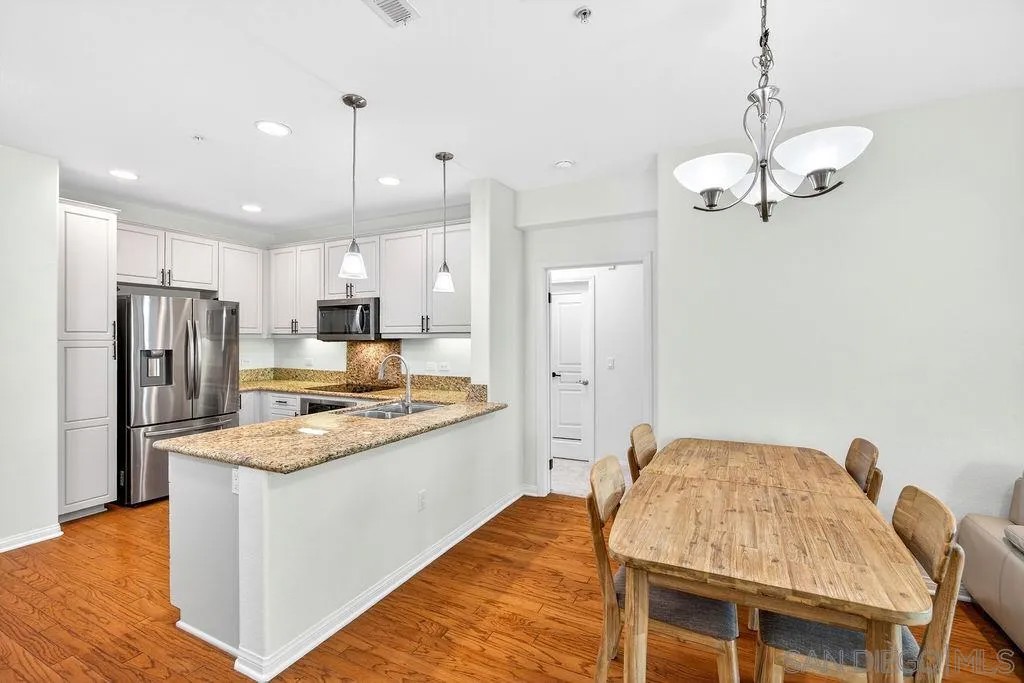 3887 Pell Pl. 314
