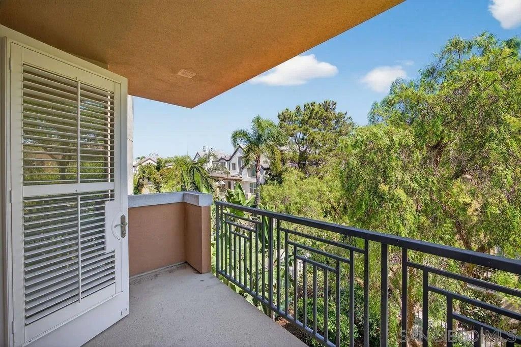 Photo of 3887 Pell Pl #314, San Diego, CA 92130 (MLS # 260008188)