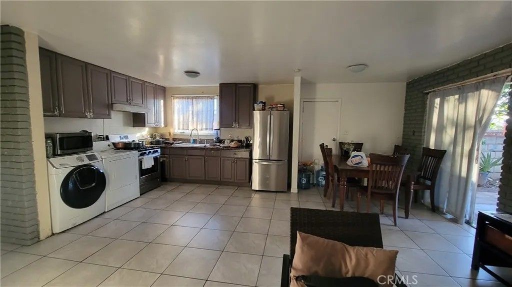 Photo of 421 Dalesford Dr, La Puente, CA 91744 (MLS # DW26046382)