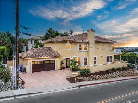 Tiny photo for 1107 Las Flores Drive, Carlsbad, CA 92008 (MLS # SW25231812)