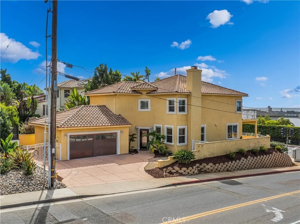 1107 Las Flores Drive