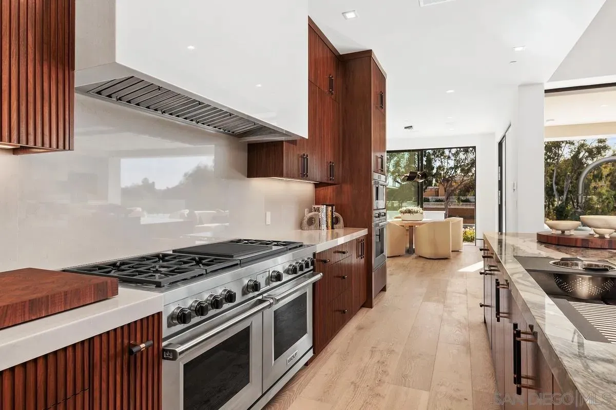 Rancho Santa Fe, California 92067, United States, 7 Bedrooms Bedrooms, ,10 BathroomsBathrooms,Residential,Active,33959