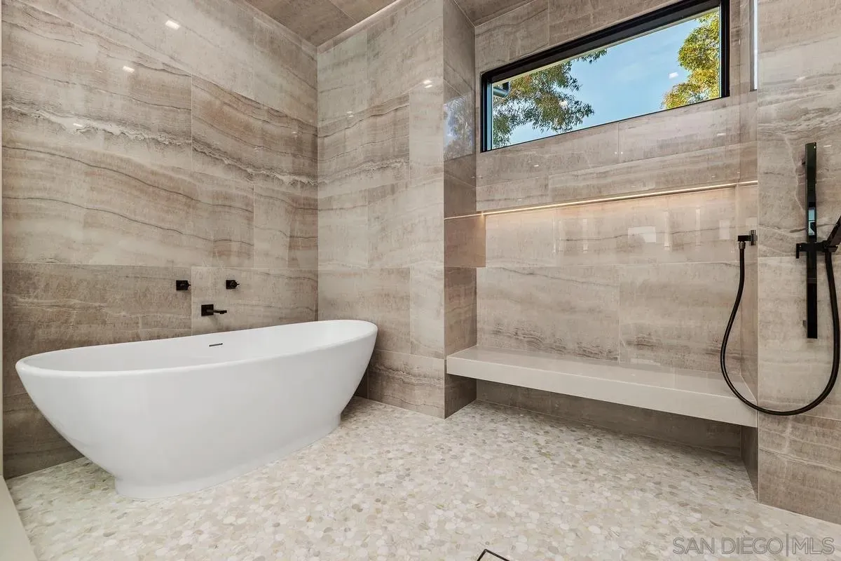 Rancho Santa Fe, California 92067, United States, 7 Bedrooms Bedrooms, ,10 BathroomsBathrooms,Residential,Active,33959