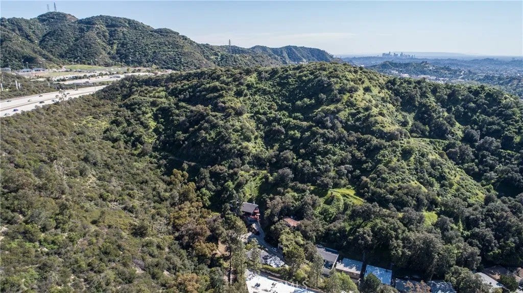 Photo of 0 Vista Del Verde, Glendale, CA 91208 (MLS # JT26048198)