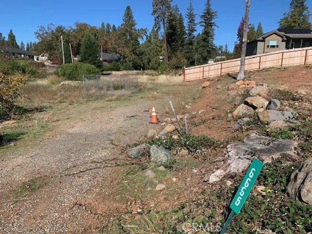 Photo of 6665 Fuhrmann Dr, Paradise, CA 95969 (MLS # PA25246543)