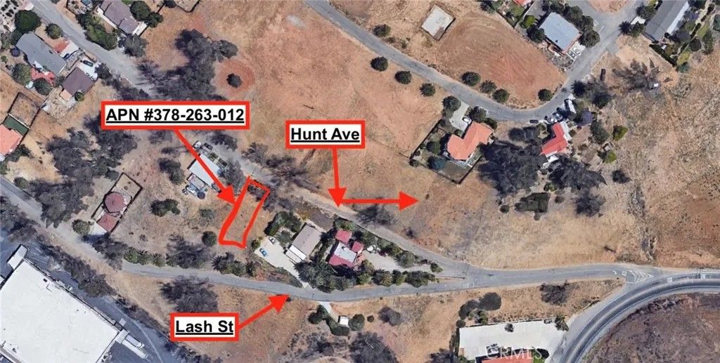 Photo of 0 Hunt, Lake Elsinore, CA 92530 (MLS # IV25242349)