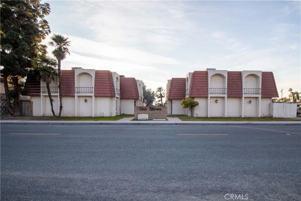 Photo of 345 Pearson, Porterville, CA 93257 (MLS # MD26071157)