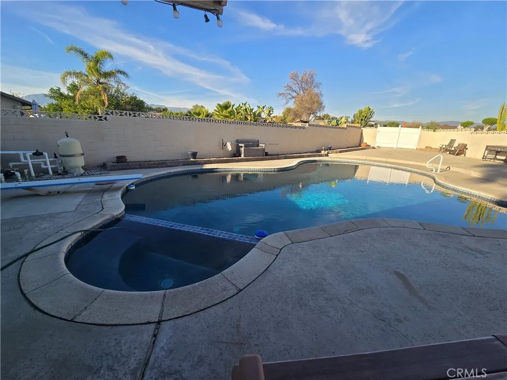 8725 Boxwood Court