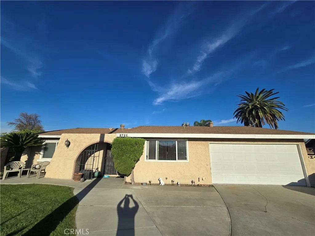 8725 Boxwood Court