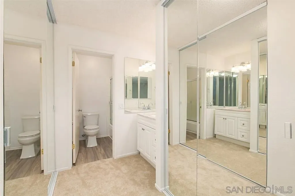 San Diego, California 92130, United States, 2 Bedrooms Bedrooms, ,2 BathroomsBathrooms,Residential,Active,168053