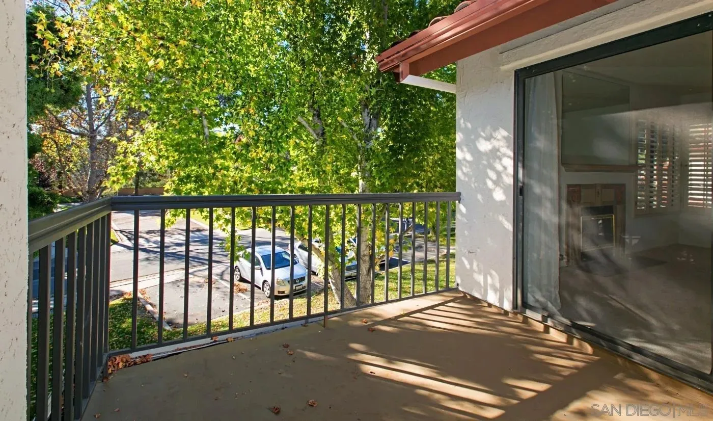 San Diego, California 92130, United States, 2 Bedrooms Bedrooms, ,2 BathroomsBathrooms,Residential,Active,168053