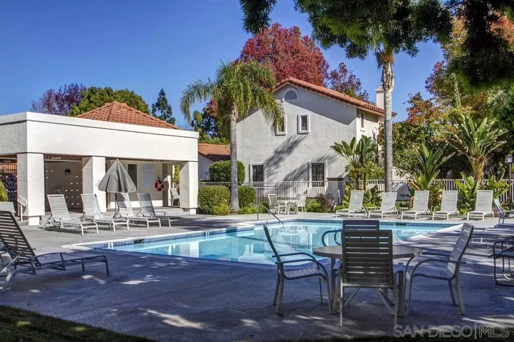 San Diego, California 92130, United States, 2 Bedrooms Bedrooms, ,2 BathroomsBathrooms,Residential,Active,168053