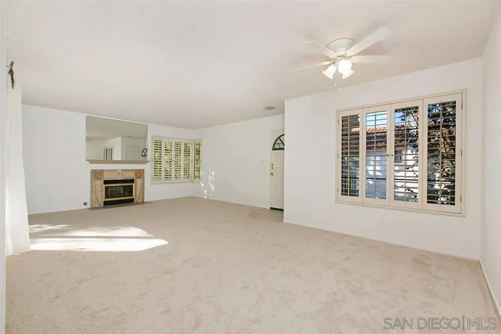 San Diego, California 92130, United States, 2 Bedrooms Bedrooms, ,2 BathroomsBathrooms,Residential,Active,168053